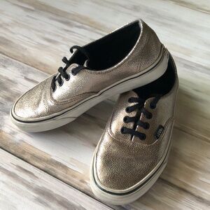 VANS Off the Wall metallic Gold Leather Low top Sneaker Woman’s Size 6.5